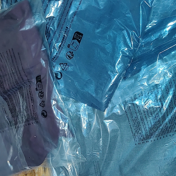 H&M - Picture 1 of 1